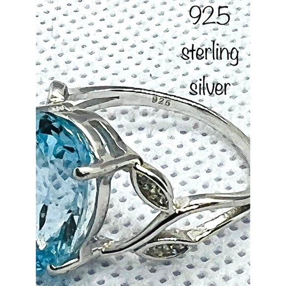 Genuine blue topaz ring,  .925 sterling silver, size 7 - Picture 4 of 7
